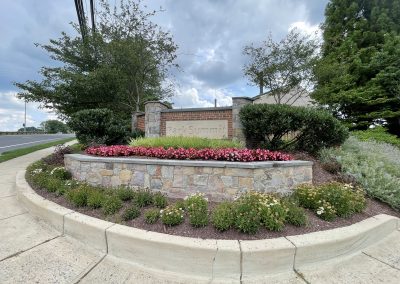 Park Summit monument near Lakeworth Drive at the Pensacola Drive entrance